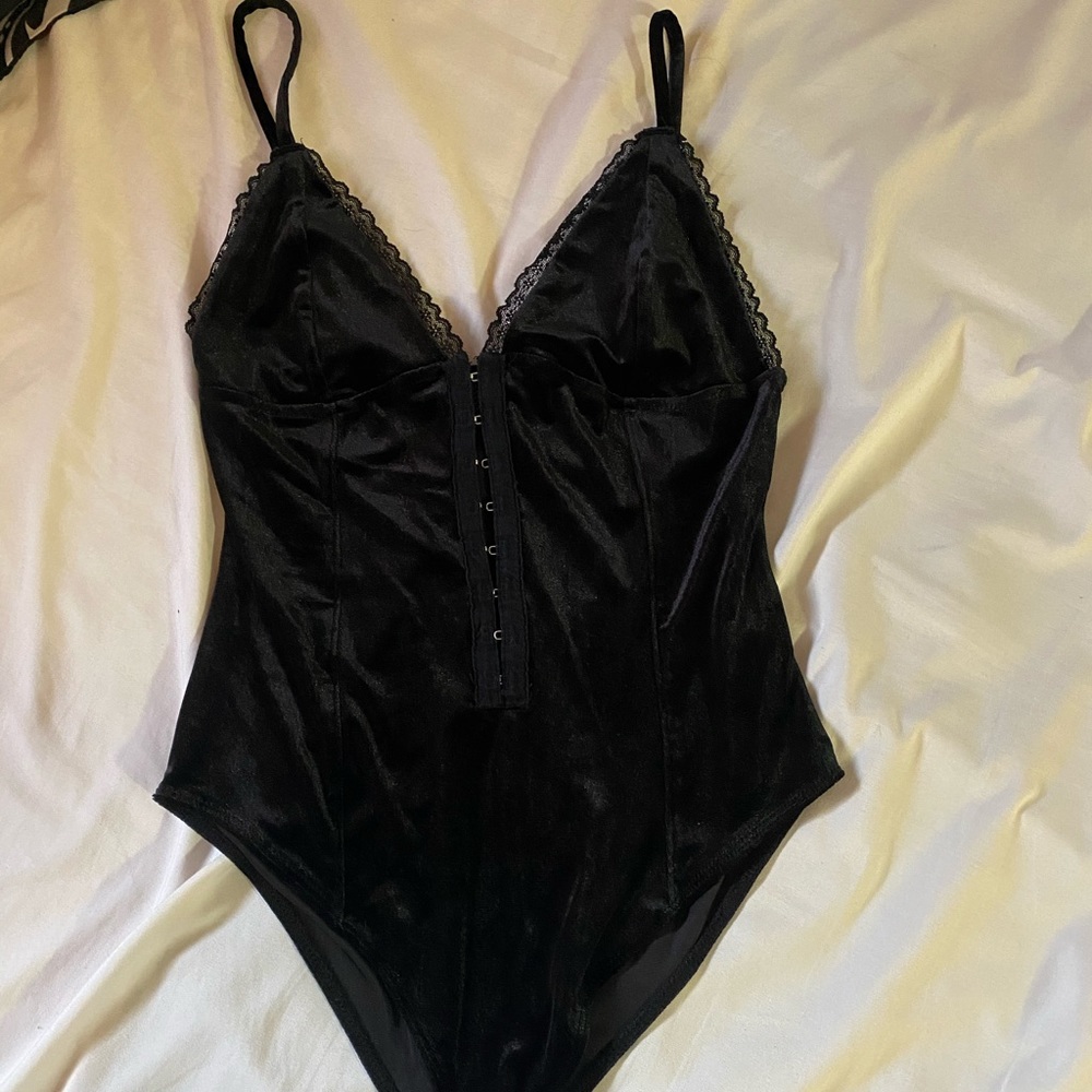 Tank top black body suit